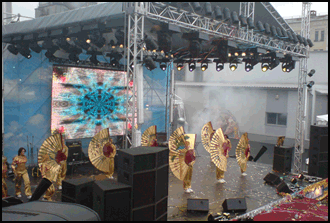 Сцена на церемонии открытия БЦ Премиум